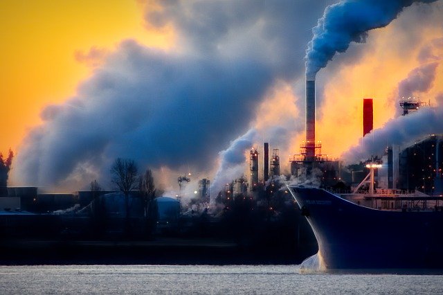 Sources de pollutions : usines, moyens de transoprts